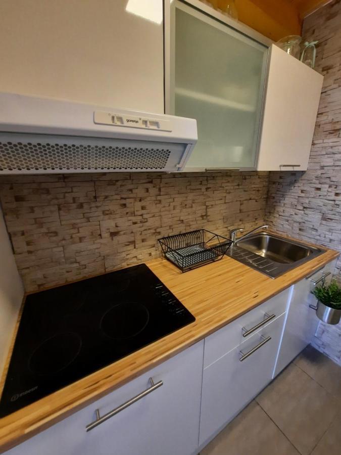Sea La Vie! Apartment Novalja Bagian luar foto