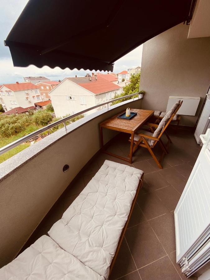 Sea La Vie! Apartment Novalja Bagian luar foto
