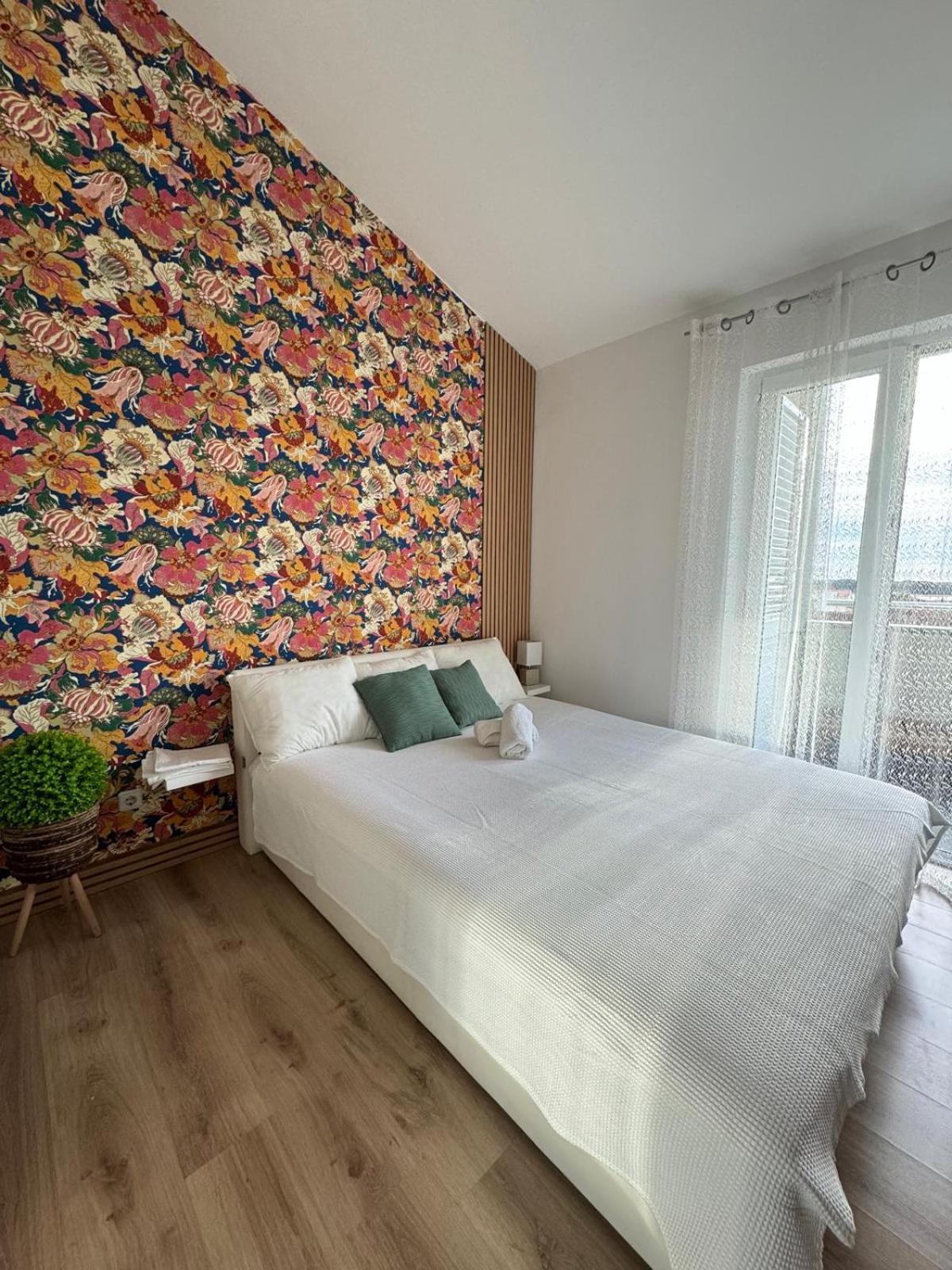 Sea La Vie! Apartment Novalja Bagian luar foto