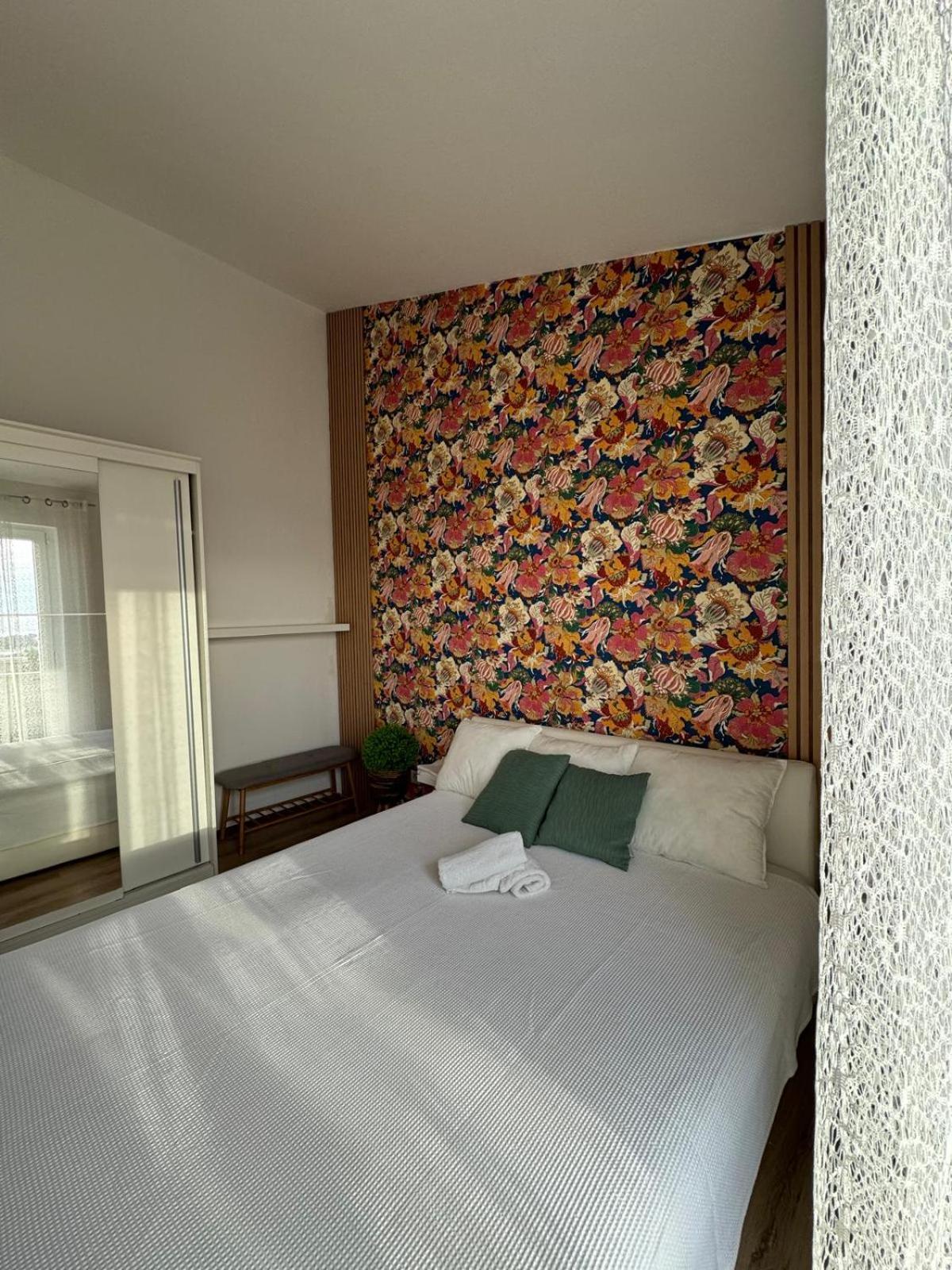 Sea La Vie! Apartment Novalja Bagian luar foto