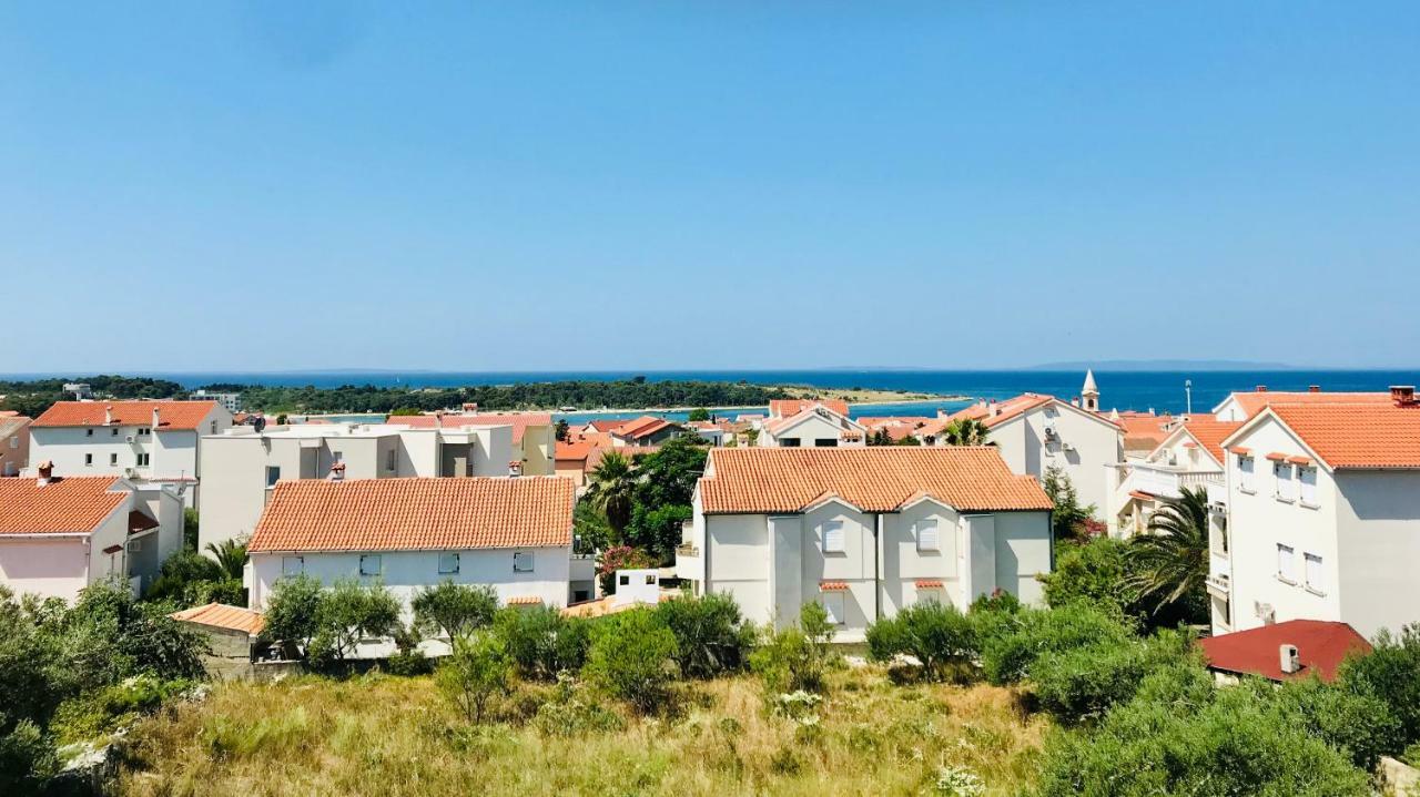 Sea La Vie! Apartment Novalja Bagian luar foto